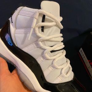 Air Jordan 11 “ concord “